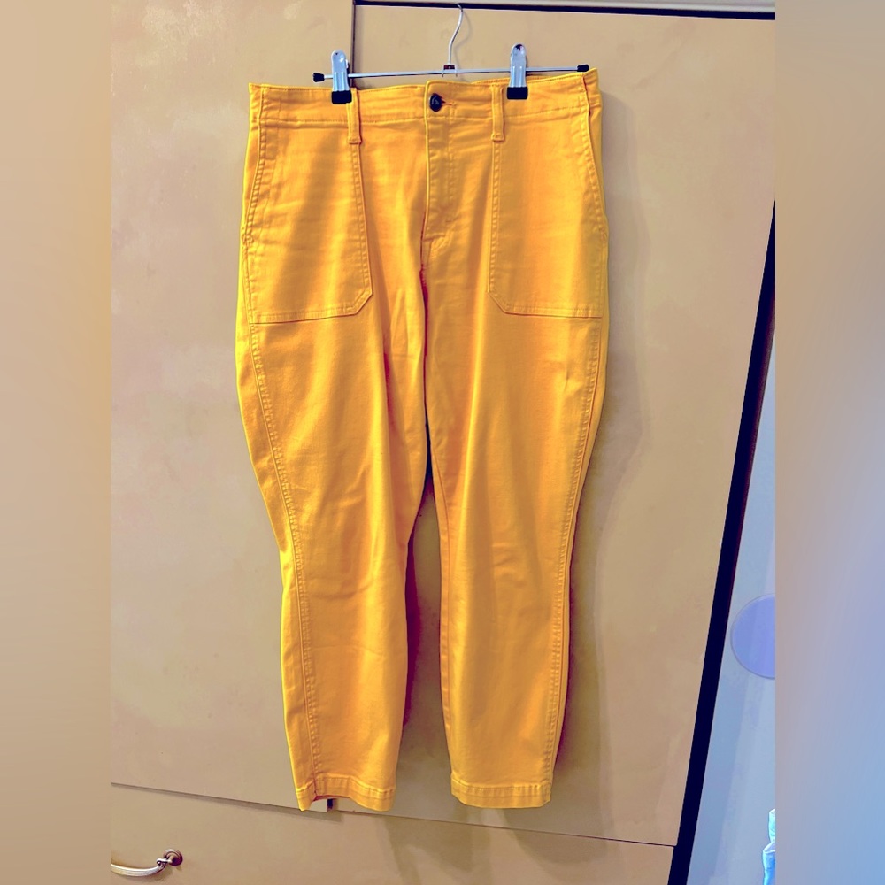Studio blue yellow cropped pant size 12